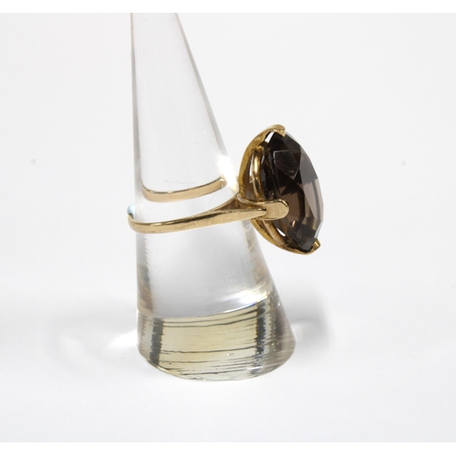 2 - 9ct gold smoky quartz dress ring, London 1971, size M