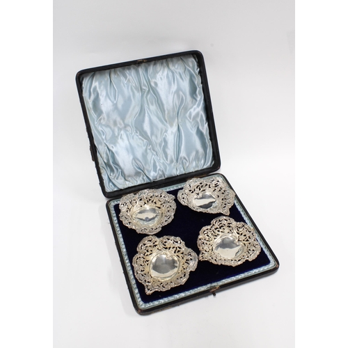 34 - A Victorian cased set of four silver bonbon dishes, Chester 1896 (4)