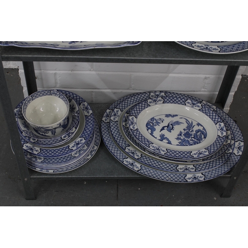 401 - Wood & Sons Yuan blue and white tableware, an extensive set of approximately 90 pieces, contained ov... 