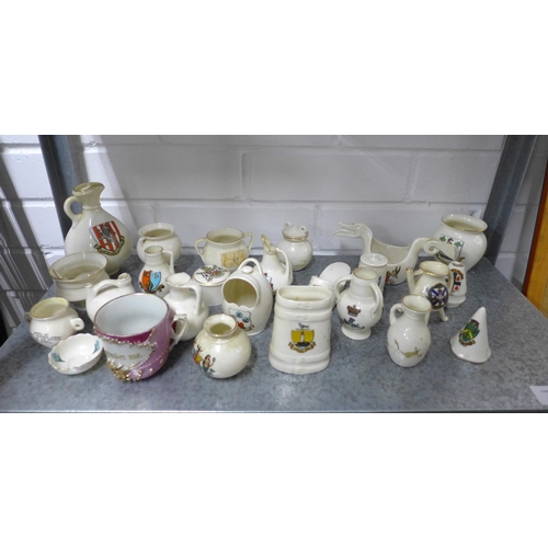 497 - A quantity of crested ware (a lot)