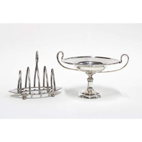 56 - An Edwardian silver comport of small size, London 1903, 9cm together with a Birmingham silver toast ... 