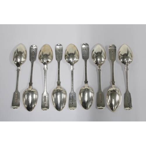 69 - Victorian set of nine silver fiddle pattern teaspoons , London 1869 (9)