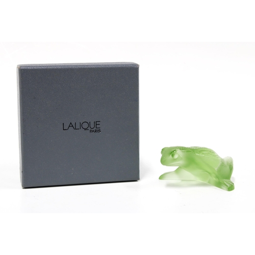 128 - Lalique green glass frog, 6 x 3cm, with box