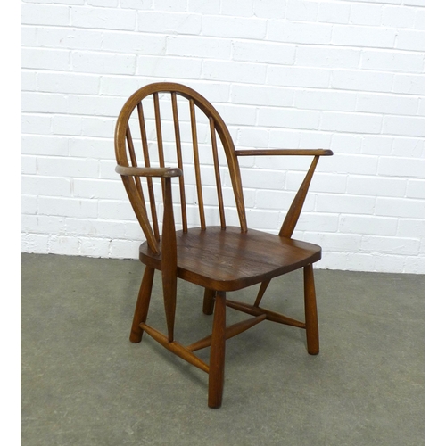 237 - Child's elm windsor back armchair, 60 x 70 x 41cm.