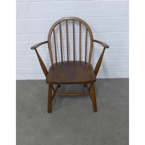 237 - Child's elm windsor back armchair, 60 x 70 x 41cm.