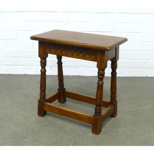 277 - Oak side table / stool, 48 x 50 x 25cm