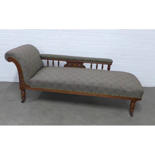 279 - Edwardian oak framed chaise longue with upholstered back and seat, 190 x 76 x 65cm