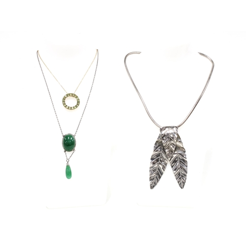 3 - A silver leaf necklace and a silver gilt chain necklace and a green hardstone pendant necklace (3)