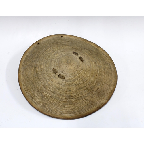 357 - Ethiopian Amhara shield, 39cm