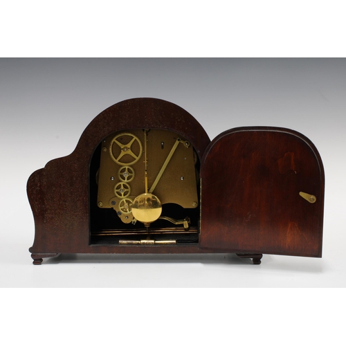 372 - Elliot mahogany cased mantle clock with silvered chapter ring and roman numerals, 33 x 24cm