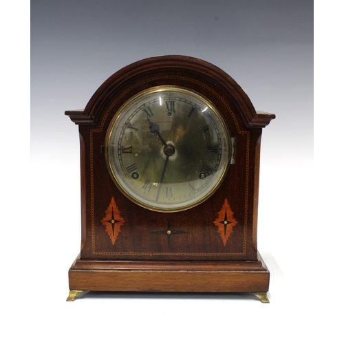 385 - American eight day mantle clock by William Gilbert Clock Company, (case with losses to veneer)