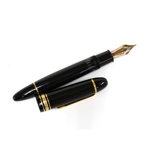 416 - Mont Blanc Meisterstuck fountain pen with 18ct gold nib, marked No 149