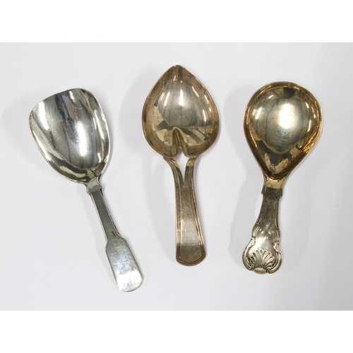 87 - Three Georgian silver caddy spoons, mixed makers and hallmarks (3)