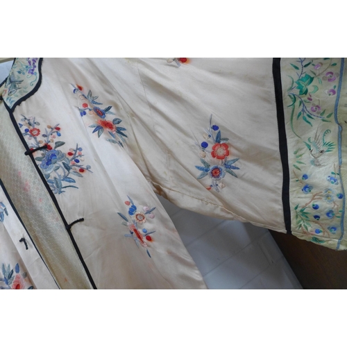 461 - Early 20th century Chinese silk embroidered robe (a/f with marks to silk and tears)