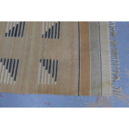 233 - Flatweave rug in earth tones, 207 x 93cm