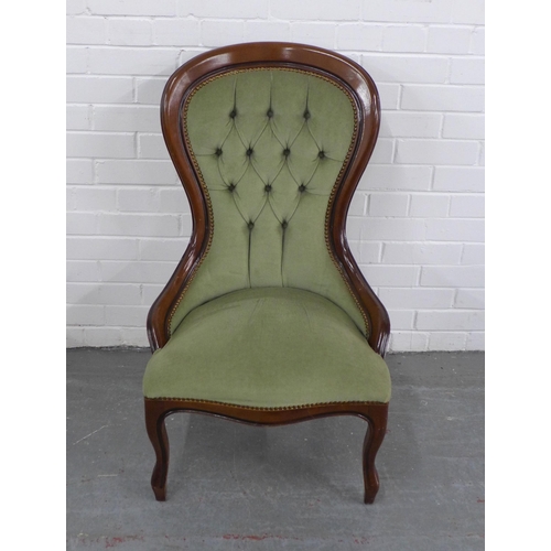 249 - Mahogany framed button back chair 57 x 94cm.