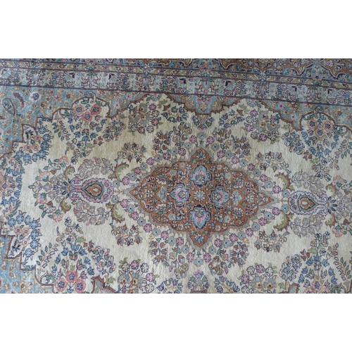 274 - Isfahan style rug,  220 x 138cm.