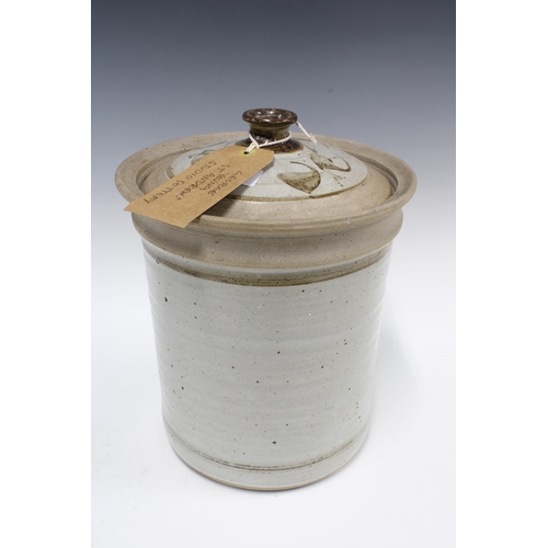 358 - George Young, St Andrews, a large studio pottery jar with cover, 33cm