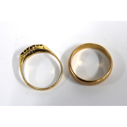 116 - 18ct gold wedding band and an early 20th century 18ct gold diamond ring (2)