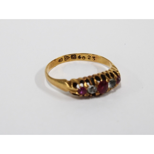 120J - 18ct gold ring, Chester 1913, size M