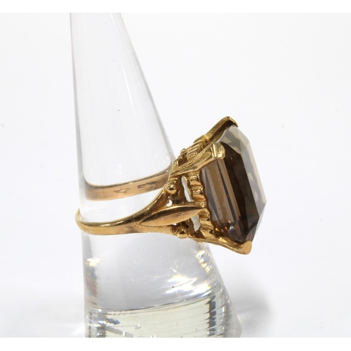 26 - 9ct gold smoky quartz dress ring, London 1963