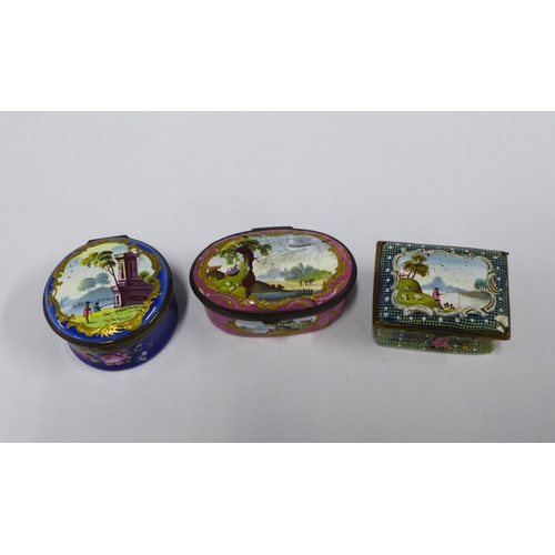 472 - Three Bilston enamel patch / snuff boxes, the lids decorated with landscape panels, largest 6.5cm (3... 