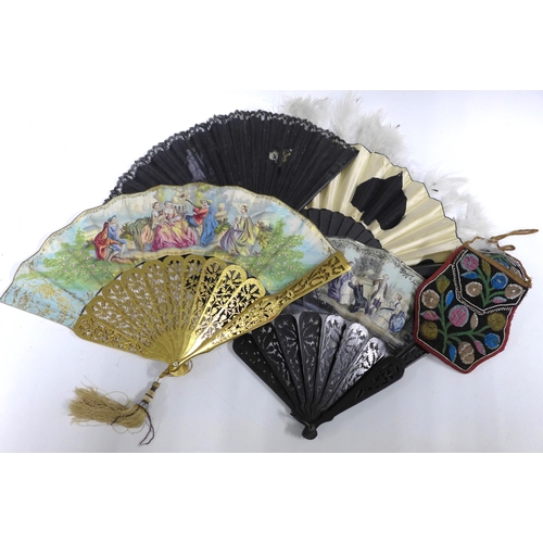 484 - Four painted fans and a beadwork purse / bag (5)