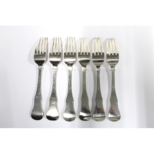 56 - Set of six Irish silver table forks, makers nark for Thomas Maning, Dublin 1835, 20.5cm (6)