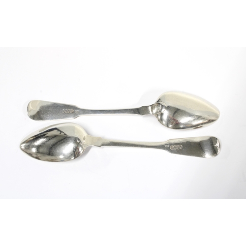 14 - A pair of Irish silver fiddle pattern dessert spoons, William Cummings, Dublin 1825, 18cm (2)