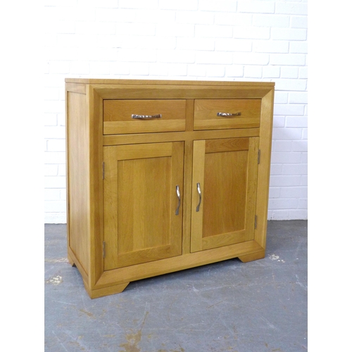 262 - Modern sideboard with two short drawers and two cupboard doors, 90 x 89 x 40cm.