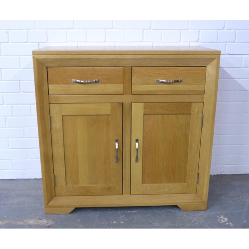 262 - Modern sideboard with two short drawers and two cupboard doors, 90 x 89 x 40cm.