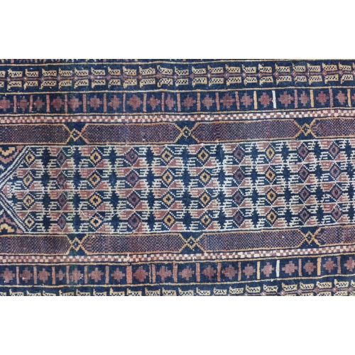 272 - Belouch / Afghan prayer rug, 120 x 89cm.