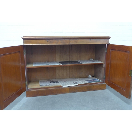 279 - Victorian mahogany sideboard credenza.137 x 91 x 51cm.