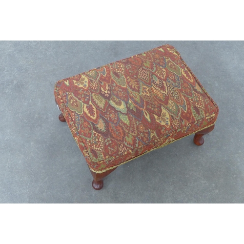 305 - Footstool, 45 x 22 x 33cm.