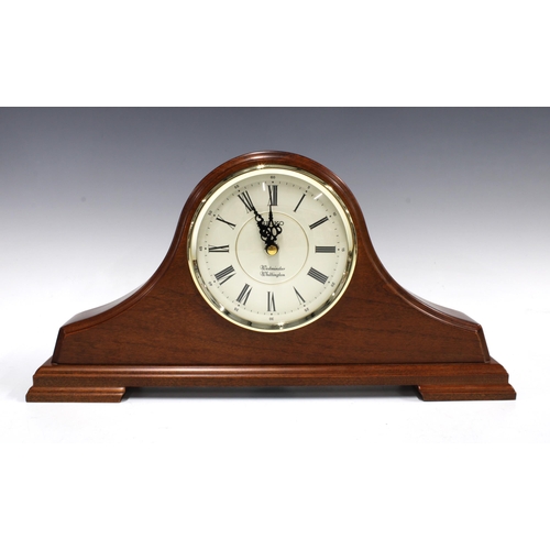 344 - Seiko Westminster Whittington wooden mantle clock, 40 x 20cm