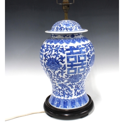 346 - A large blue and white baluster table lamp, on wooden base, 46cm