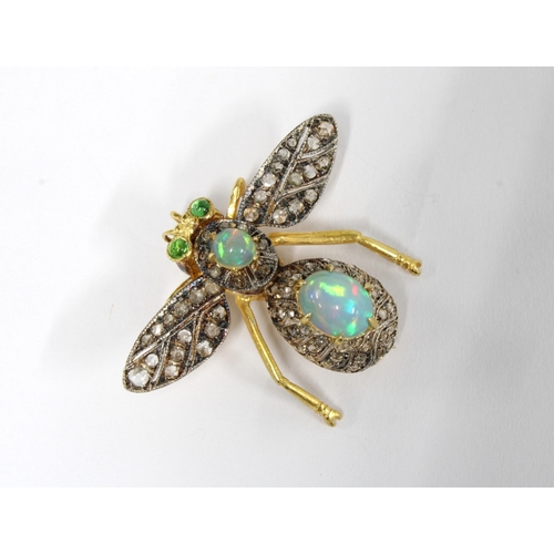 35 - An opal set bee brooch, 3cm