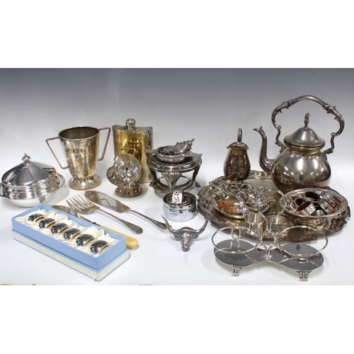 382 - Box containing a quantity of Epns wares and silver plated items to include a salver, napkin rings, s... 