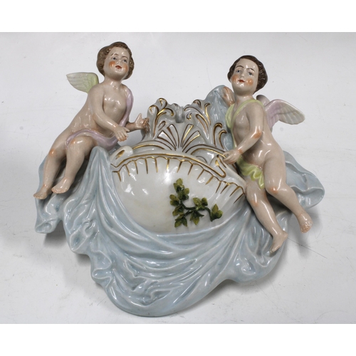 405 - Continental pottery putti wall pocket vase, 24 x 21cm