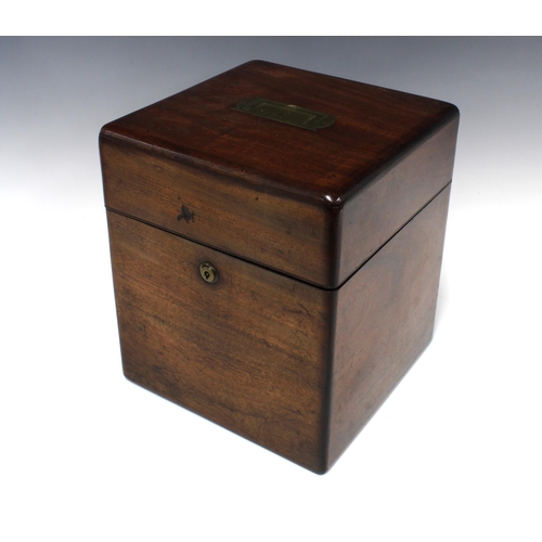 418 - Georgian mahogany decanter box, 22 x 26 x 22cm