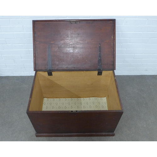 273 - Vintage stained pine blanket / storage box, 82 x 52 x 60cm.