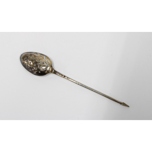 59 - 18th century pierced silver mote spoon, makers mark HB for Hester Bateman, London c1770/80, 13cm lon... 