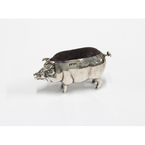 62 - Edwardian silver pig pin cushion, by Adie and Lovekin Ltd., Birmingham 1906, 4.5cm