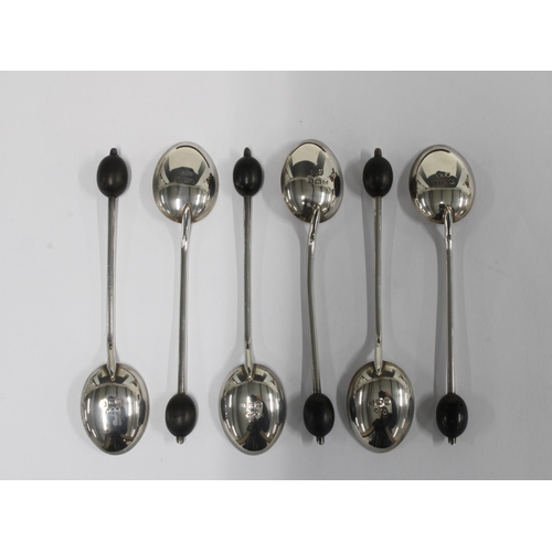 20 - Cased set of six Victorian silver coffee bean handled spoons, Birmingham 1899 (6)