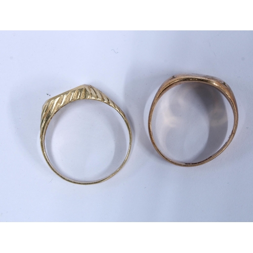 14 - 9ct rose gold signet ring, Birmingham 1923 together with a 9ct yellow gold signet ring (2)