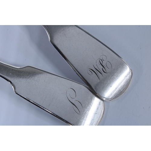 39 - Two scottish Provincial silver fiddle pattern table spoons; John Austen, Dundee c1830 & Walter Leigh... 