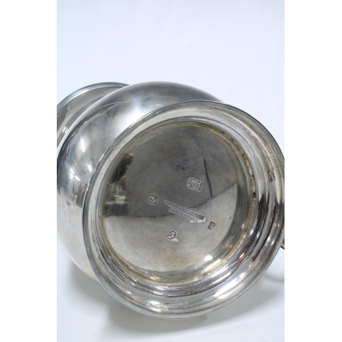 An Edwardian silver tankard, Hamilton & Inches, Edinburgh 1905, 12cm