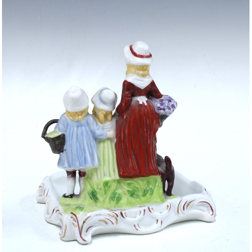 123 - Yardley English Lavender soap dish with figure group of lavender pickers, 16cm