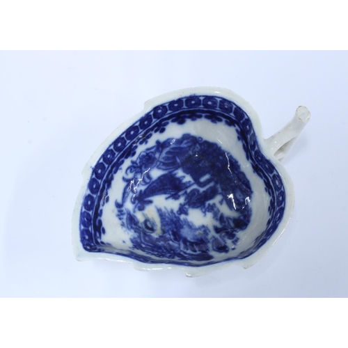 133 - English 18 / 19th century blue and white pickle dish,  9 x 4cm