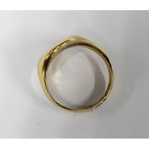 99K - 18ct gold signet ring, 8.2g